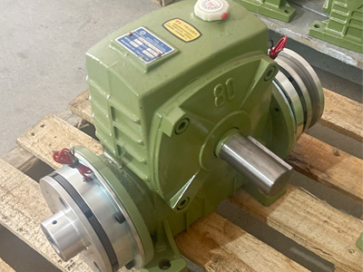 自动包装机收卷材料扭矩要求60扭米要配多大蜗轮蜗杆减速机