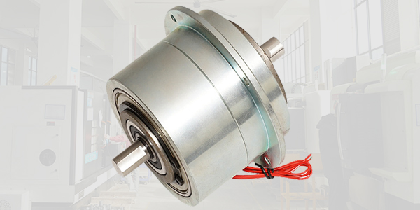 复合机收卷材料样要装磁粉离合器吗？哪种更适合？