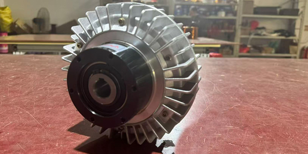 磁粉离合器如何提升包装机30%效率性能？